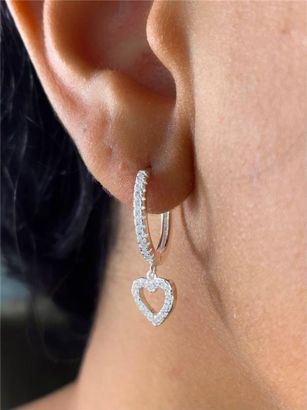 BRINCO ARGOLA PINGENTE CORAÇÃO VAZADO