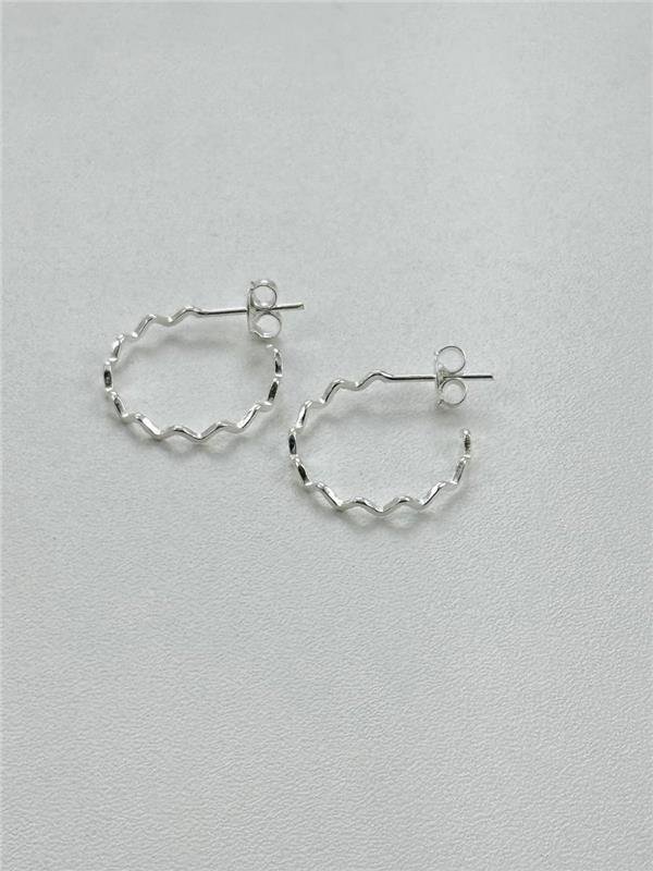 BRINCO ARGOLA ONDULADO