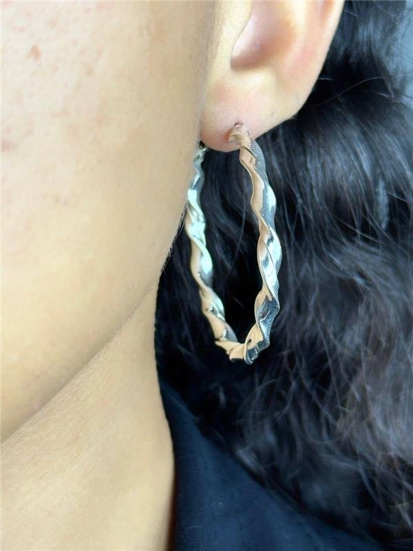 BRINCO ARGOLA TUBO TORCIDO