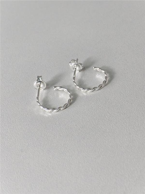 BRINCO ARGOLA TRANÇADA