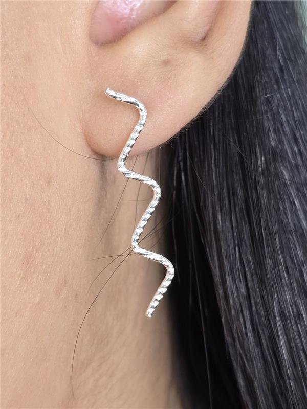 BRINCO FIO ONDULADO C/TEXTURA