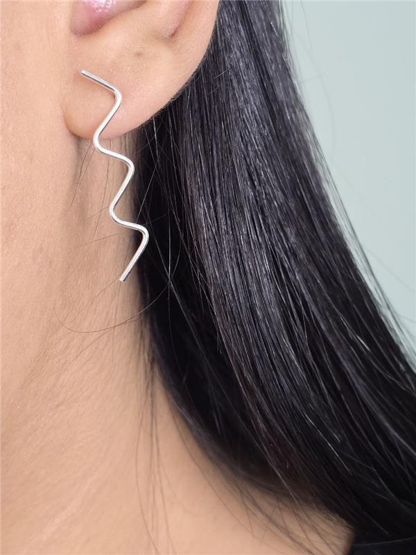 BRINCO FIO ONDULADO LISO