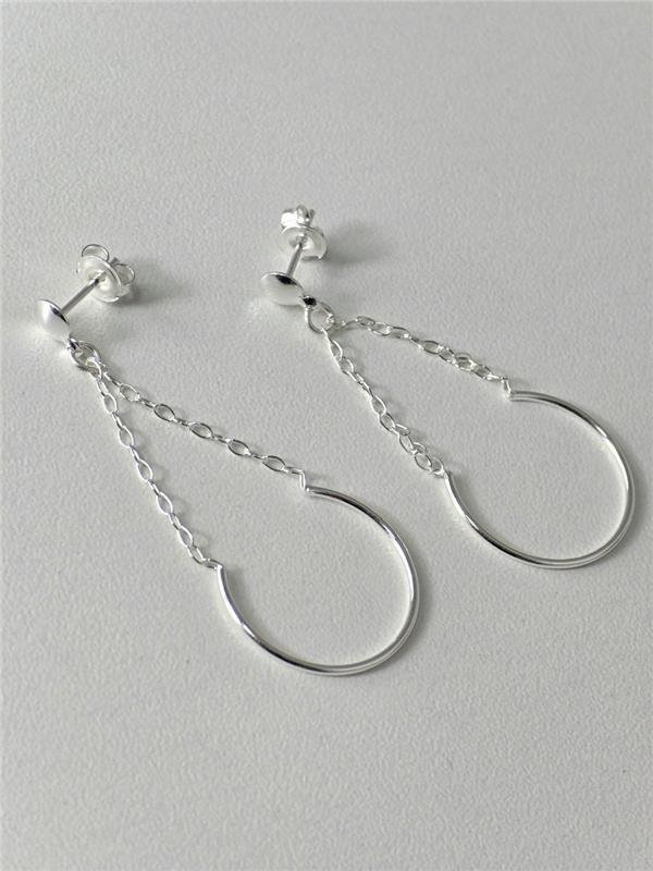 BRINCO MEIA LUA C/CORRETE