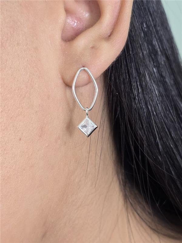 BRINCO LOSANGO C/PONTO LUZ