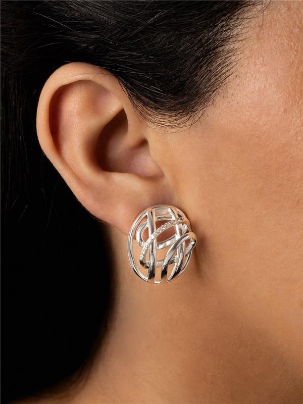 BRINCO OVAL COM FIOS ENTRELAÇADOS