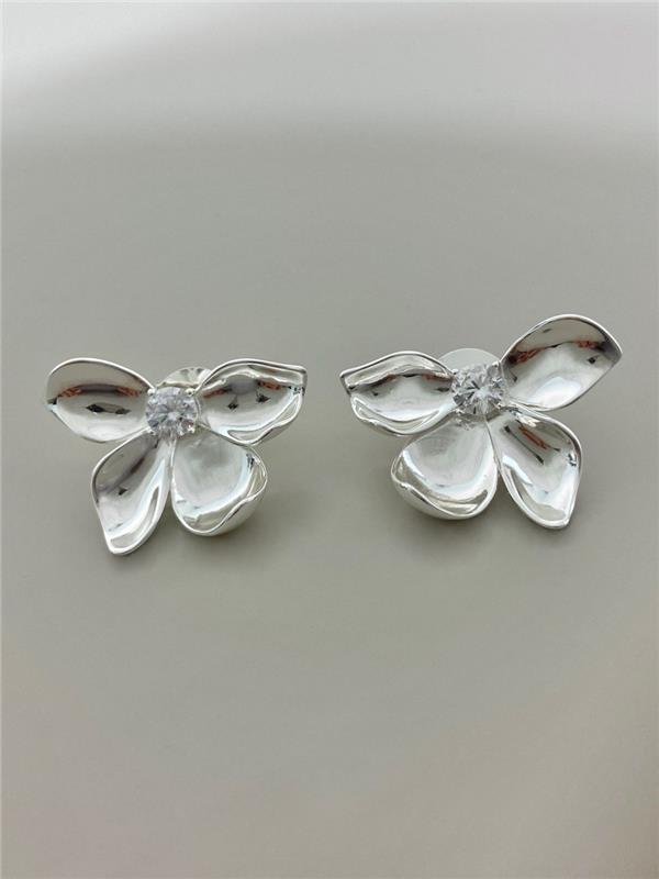 BRINCO FLOR COM PONTO LUZ