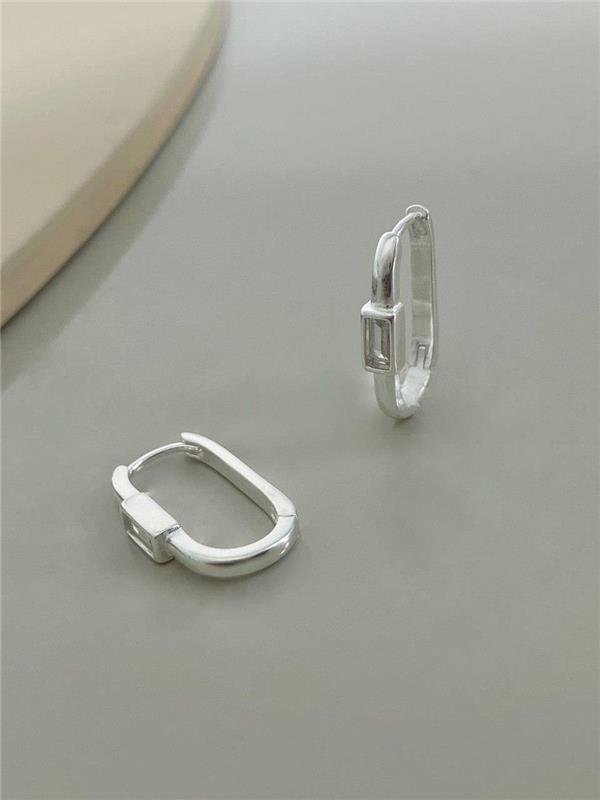 BRINCO OVAL C/PONTO LUZ 1,9X1CM