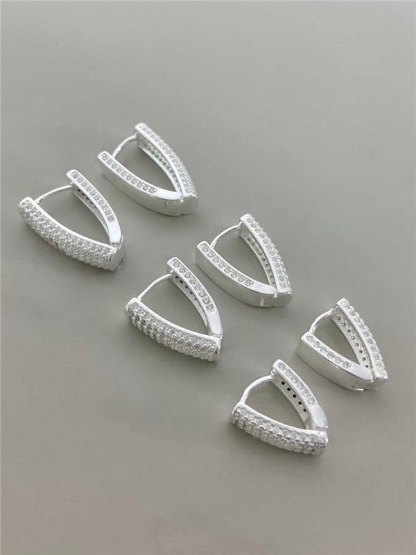 BRINCO TRIO EM V CRAVEJADO