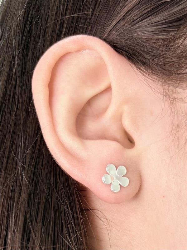 BRINCO FLOR LISA