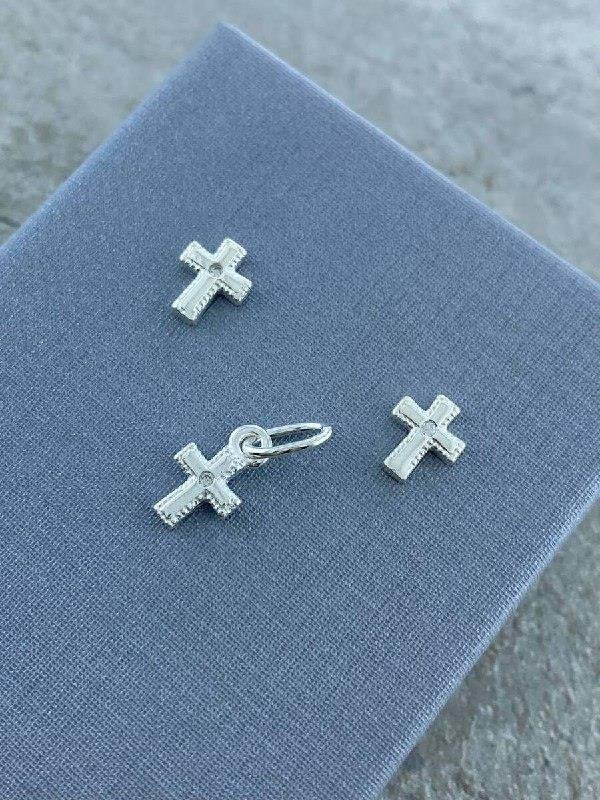 CONJUNTO CRUZ (BRINCO/PINGENTE) 