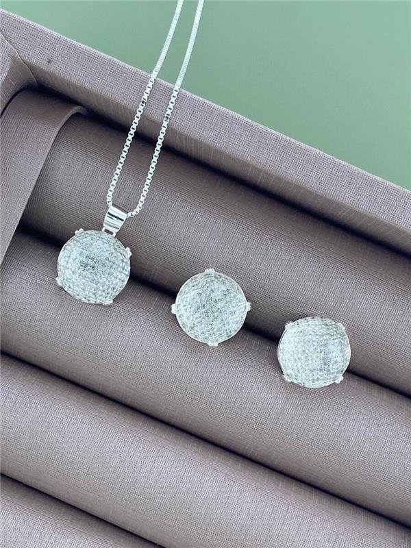 CONJUNTO COLAR V15+BRINCO REDONDO CRISTAL