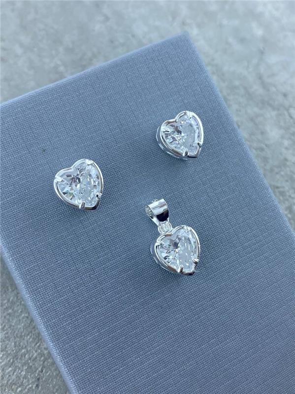 CONJUNTO BRINCO+PINGENTE CORAÇÃO PONTO LUZ