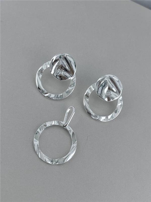 CONJUNTO BRINCO+PINGENTE ARGOLA ORGÂNICO