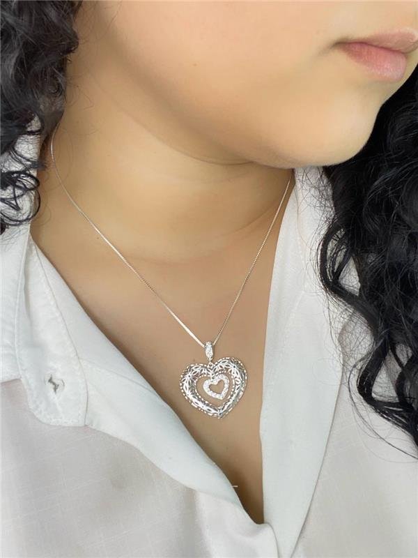 COLAR V15 CORAÇÃO DETALHE FLOR 40CM+5CM EXTENSOR