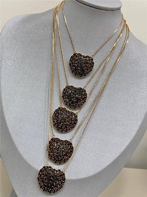 COLAR GRAVATA CORAÇÃO ALFABETO