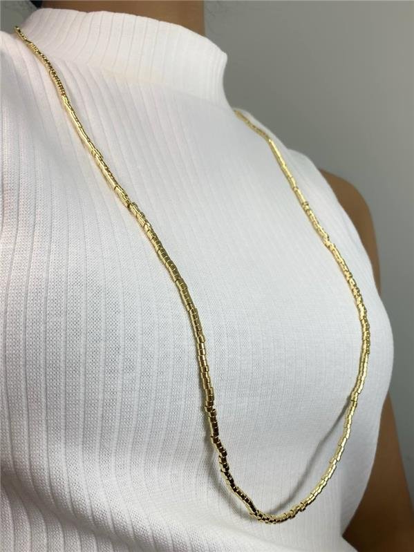 COLAR LONGO C/CANUTILHOS