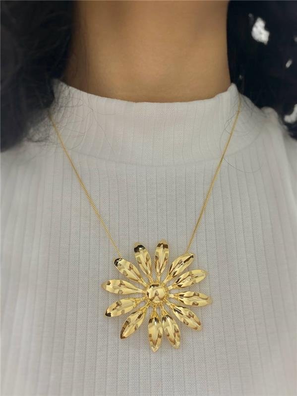 COLAR V12 C/PINGENTE FLOR MARGARIDA