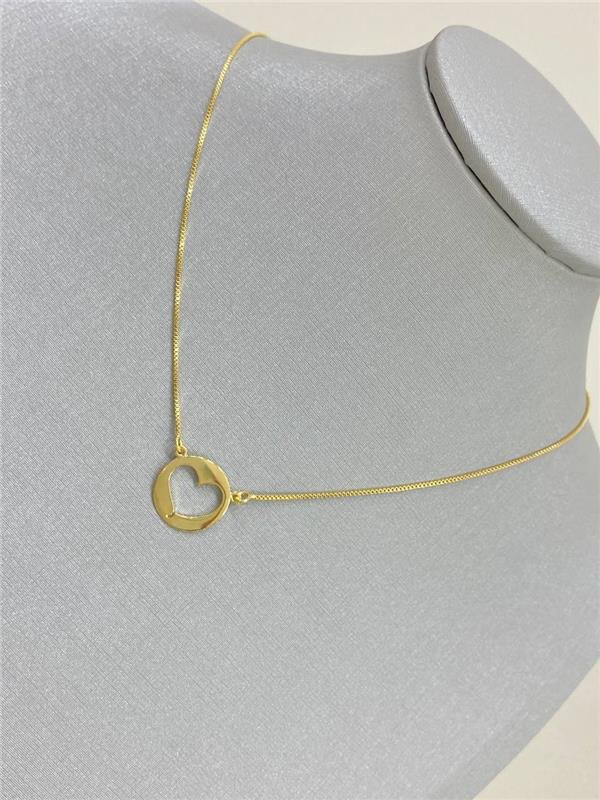 COLAR MEDALHA CORAÇÃO VAZADO