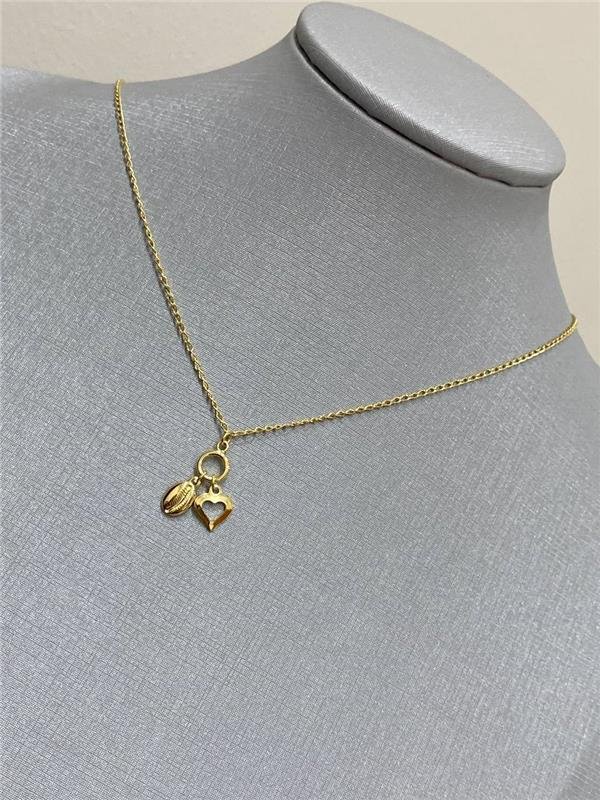 COLAR PINGENTE CORAÇÃO E BÚZIOS