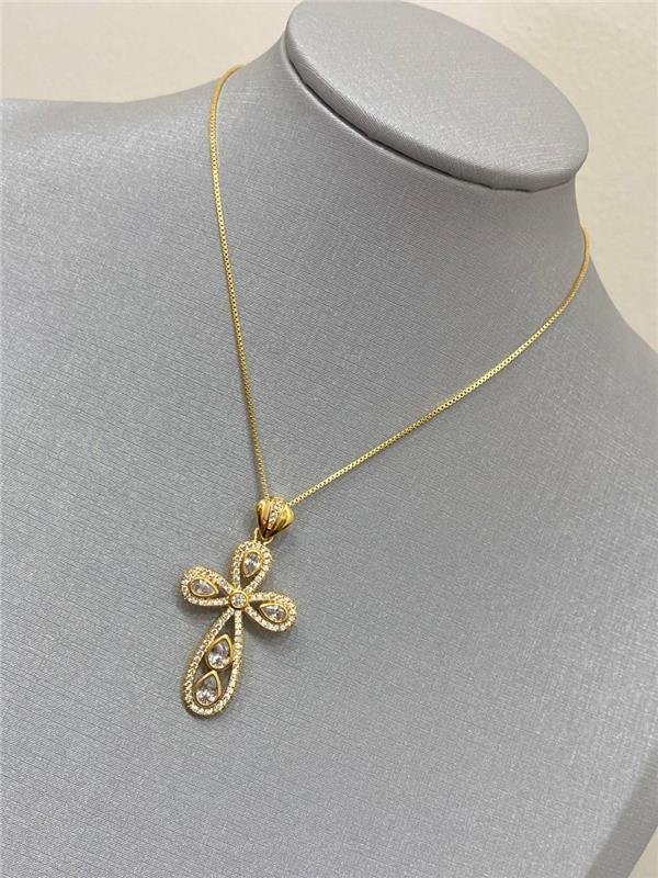 COLAR PINGENTE CRUZ TRABALHADO COM ZIRCÔNIA