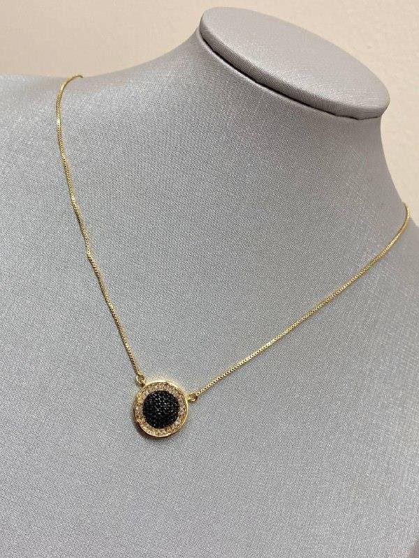 COLAR PINGENTE PIZZA COM ZIRCÔNIA PRETA MENOR