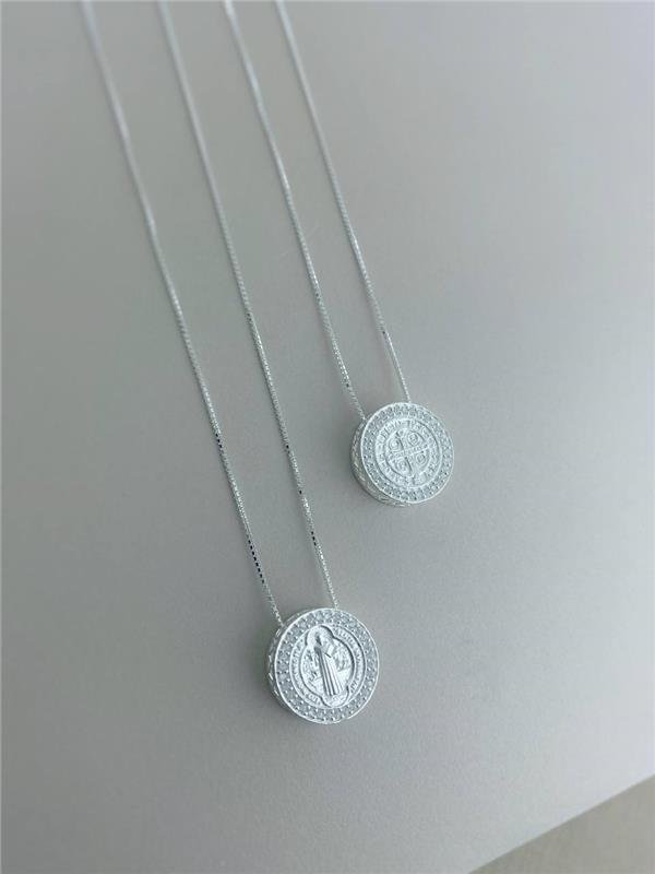 COLAR REDONDO SÃO BENTO C/ZIRCÔNIA