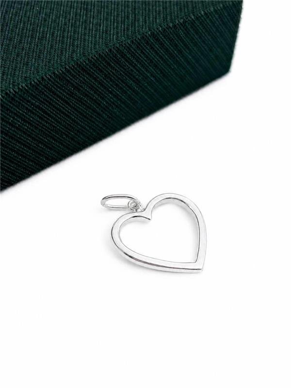 PINGENTE CORAÇÃO VAZADO 2CMX1,8CM