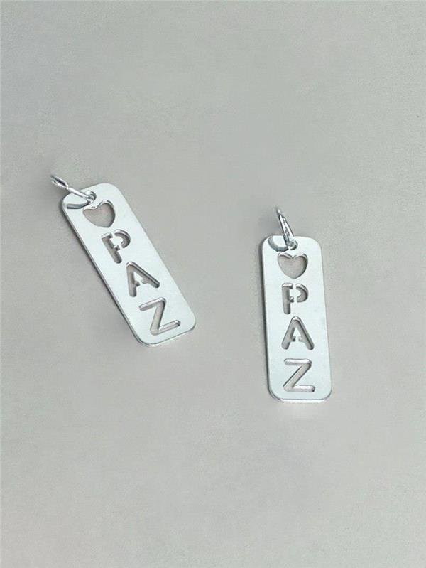 PINGENTE PLAQUINHA ESCRITA PAZ 2,5X8MM