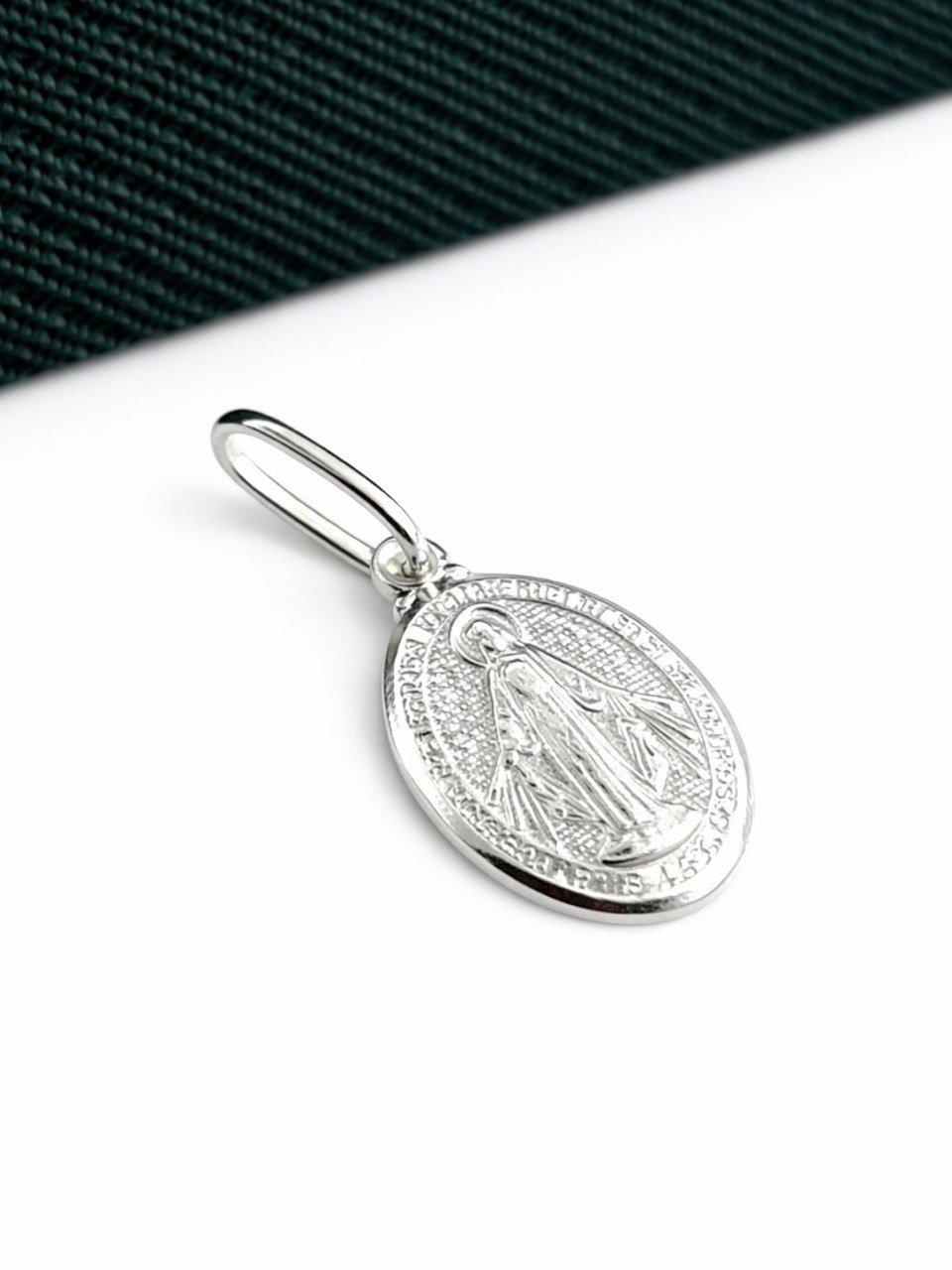 PINGENTE OVAL NOSSA SENHORA DAS GRAÇAS