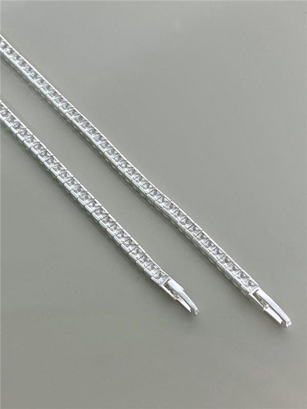 PULSEIRA RIVIERA CRAVAÇÃO CARRÉ 4MM 18CM