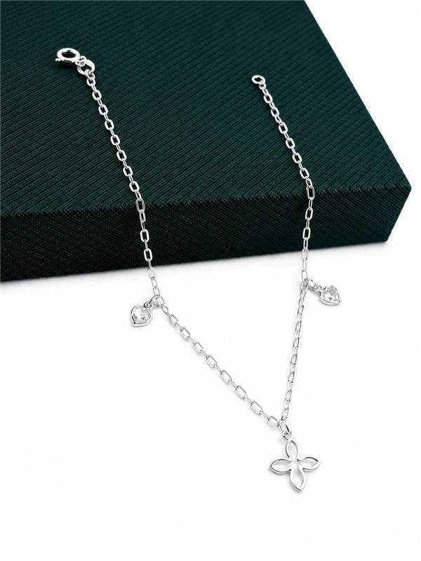 TORNOZELEIRA PINGENTE TREVO E PONTO LUZ CORAÇÃO 24,5CM